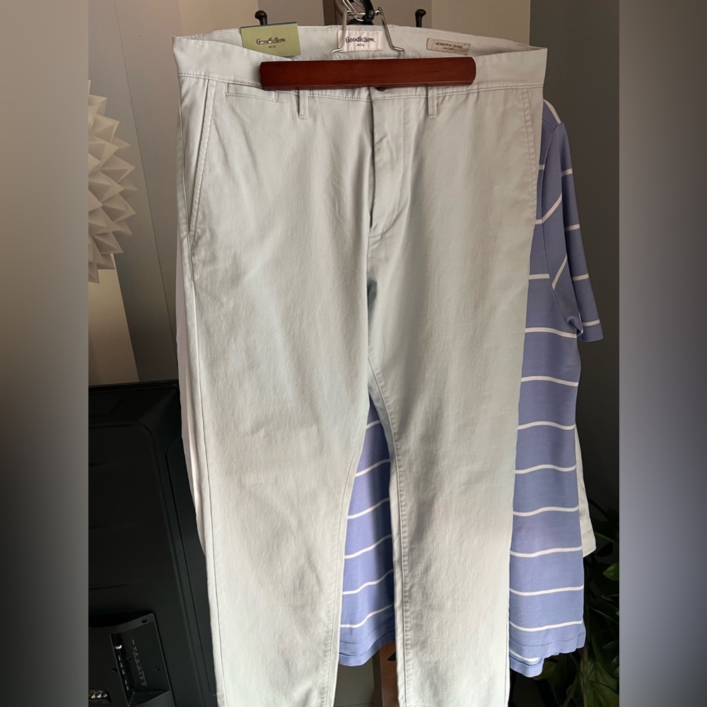 Goodfellow NWT Every Wear Slim Fit Chino
Pants Sculptural Masonry Size 33W × 30L